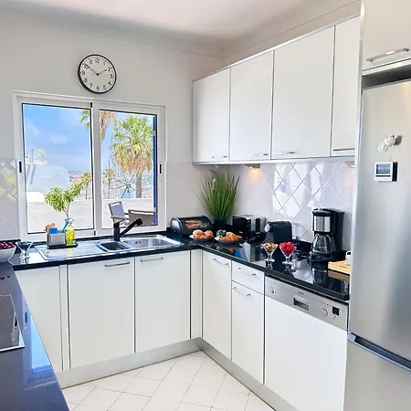 Apartamento Stunning Sunrise & Sunset Rooftop By Becherish Albufeira