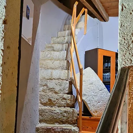 Stunning Sunrise & Sunset Rooftop By Becherish Apartament