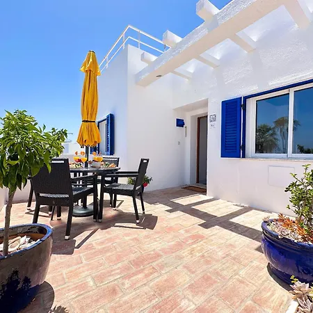 Lägenhet Stunning Sunrise & Sunset Rooftop By Becherish *